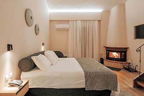 Deluxe Double Room with Fireplace
