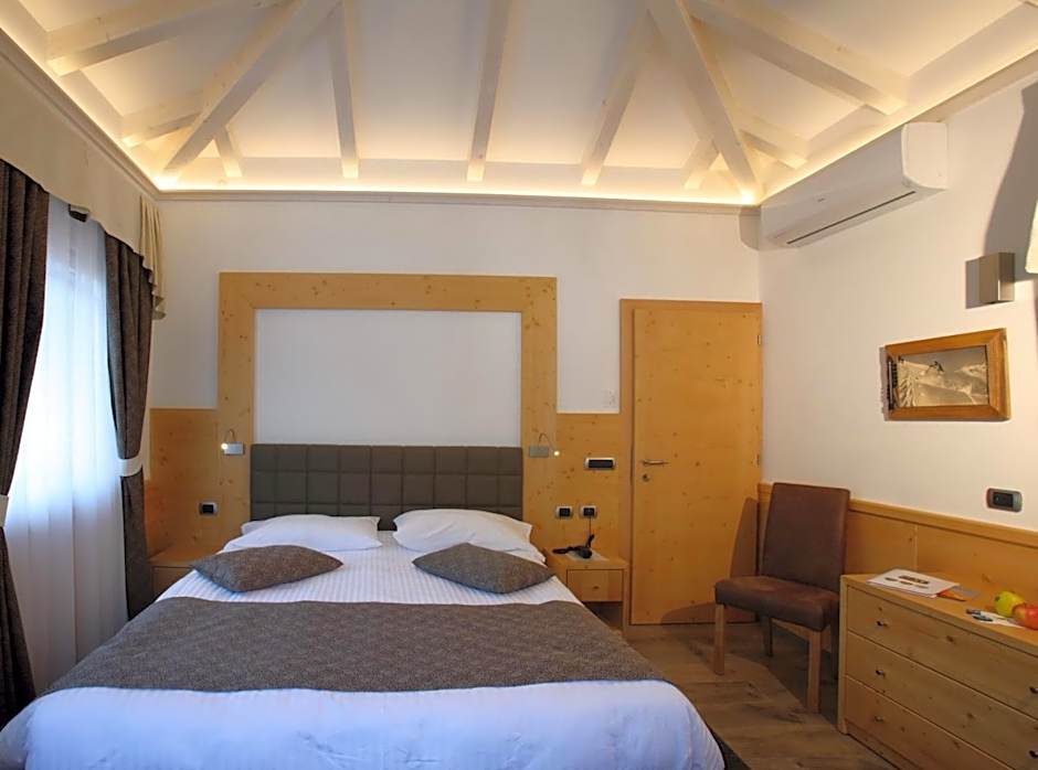 Alexander Hotel Alpine Wellness Dolomites