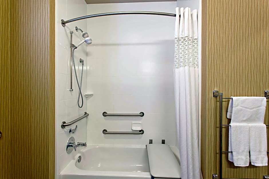 Hampton Inn By Hilton Seattle/Everett Downtown