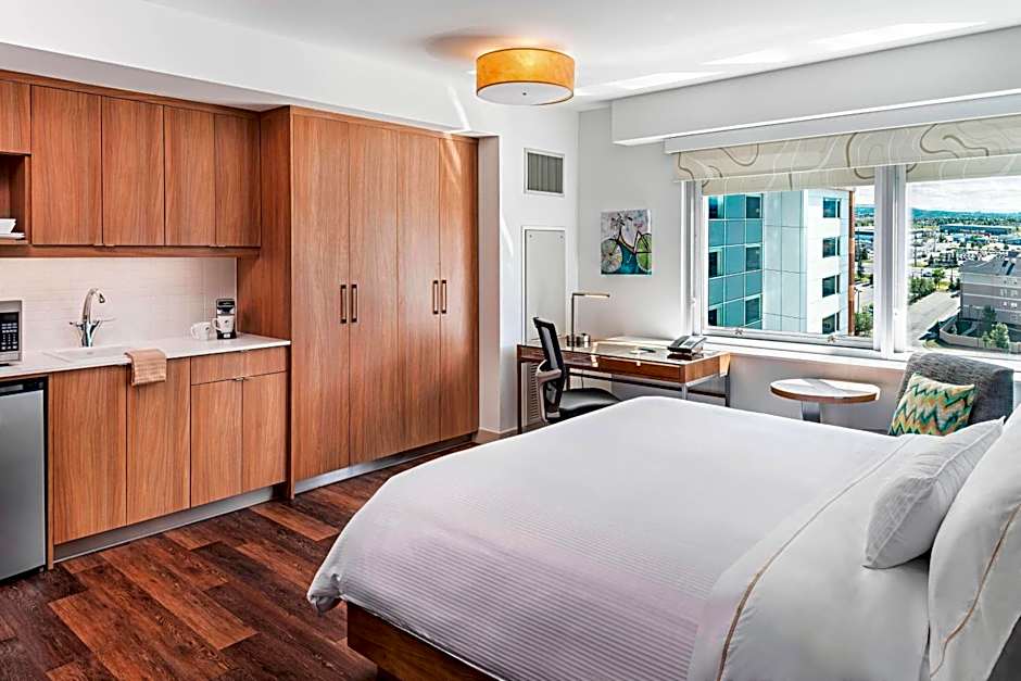 Element Calgary Airport