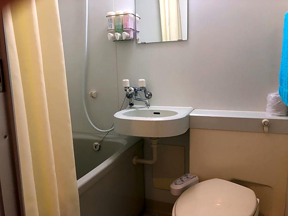 YAKUSHIMA REFRESH ROOM