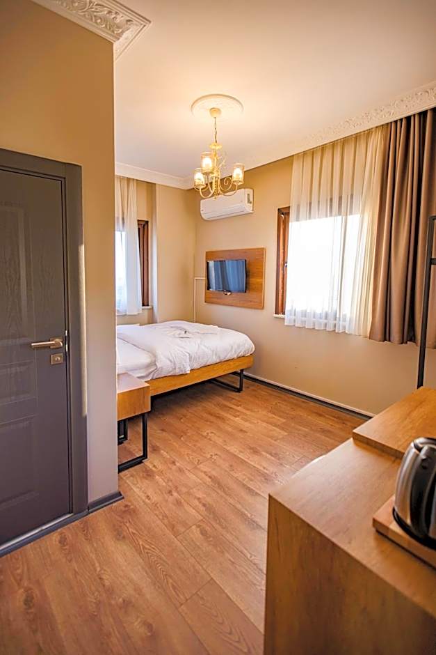 Grand Balyan Hotel & Restaurant