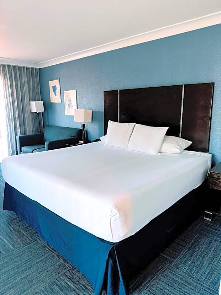 The Pacific Inn