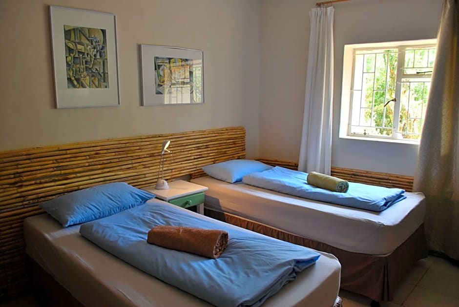 Amber Lagoon Eco Retreat - Chalets, Rooms and Glamping