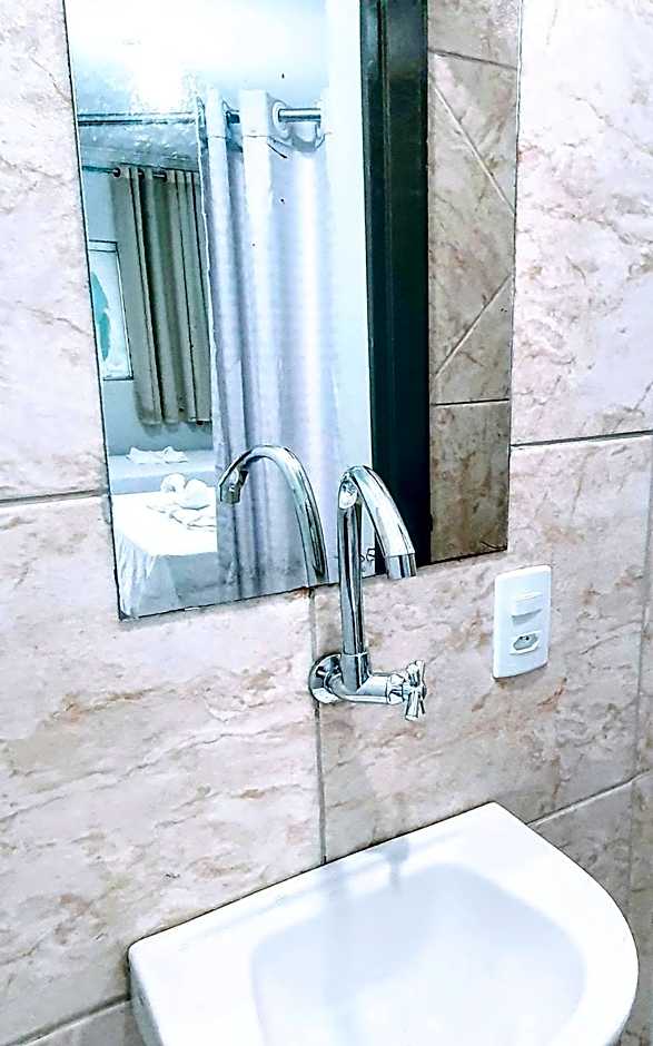 Pousada Romeiros do Pai Eterno - Santuario Basilica de Trindade