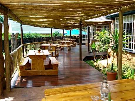 Flintstones Guest House Fourways