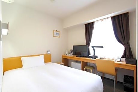 Standard Single Room - Non-Smoking