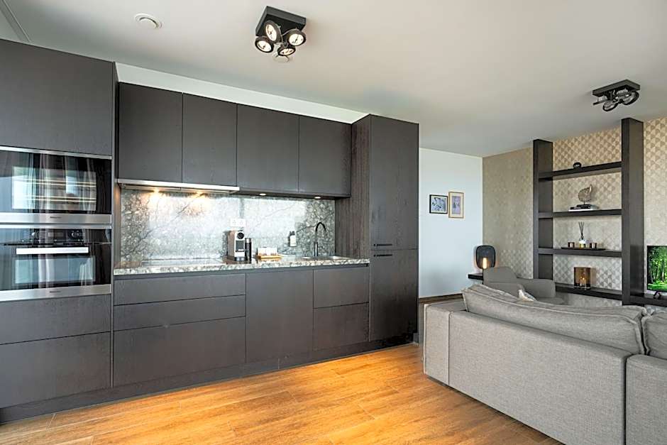 Maris Apartments