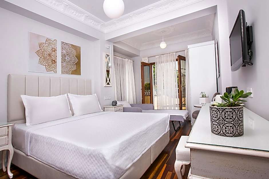 Ascot Hotel Buyukada