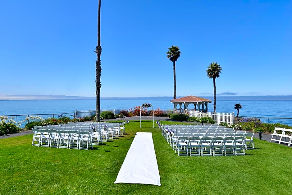 Shore Cliff Hotel
