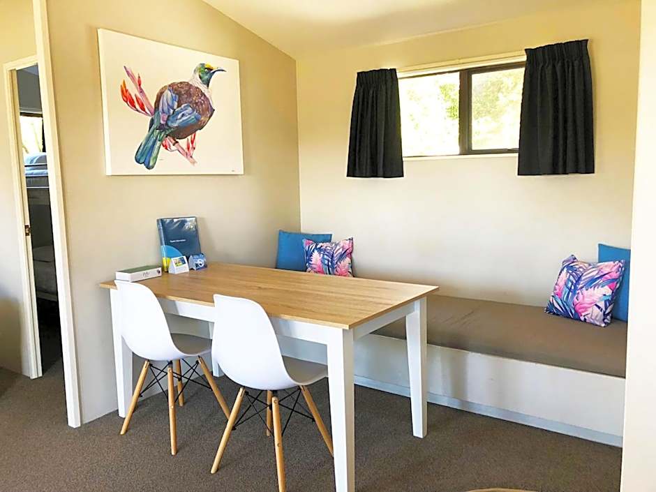 Motutere Bay TOP 10 Holiday Park