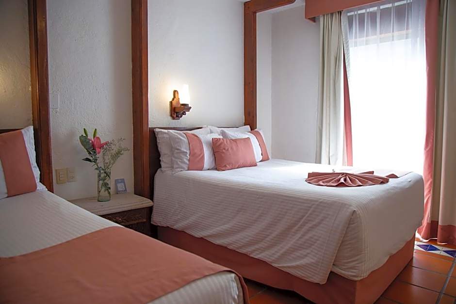 Photo 1 of 12 of Double Room