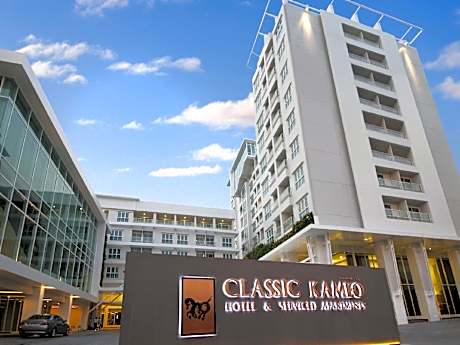 Classic Kameo Hotel & Services Apartment 
