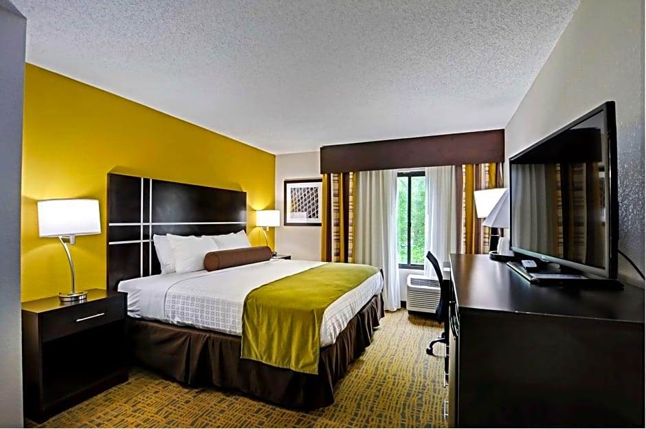 Best Western Plus Hanes Mall