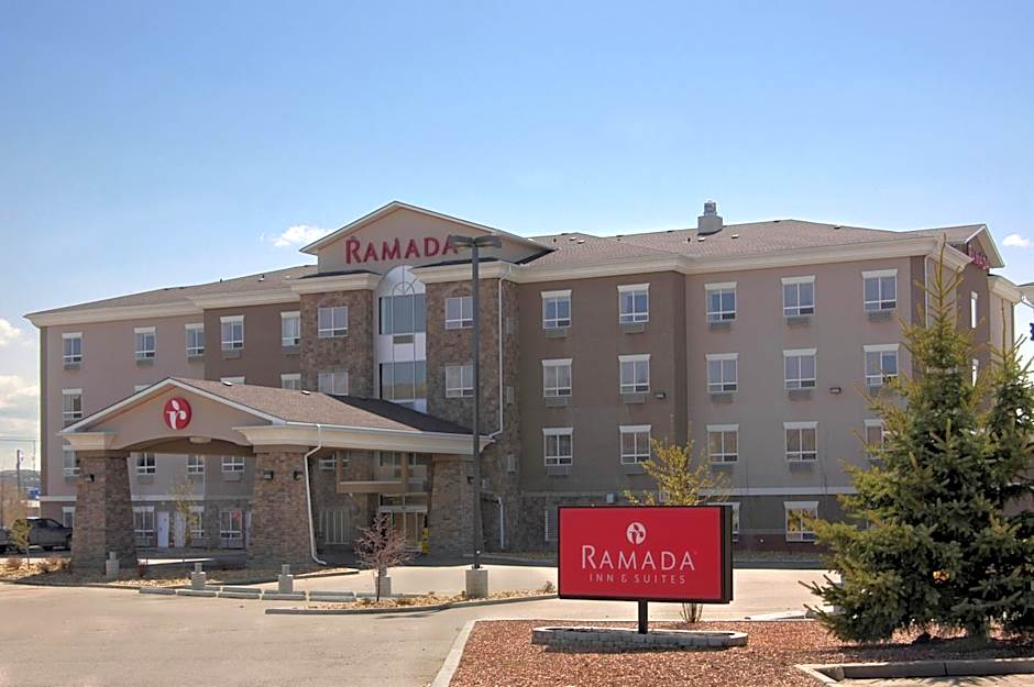 Ramada by Wyndham Drumheller Hotel & Suites