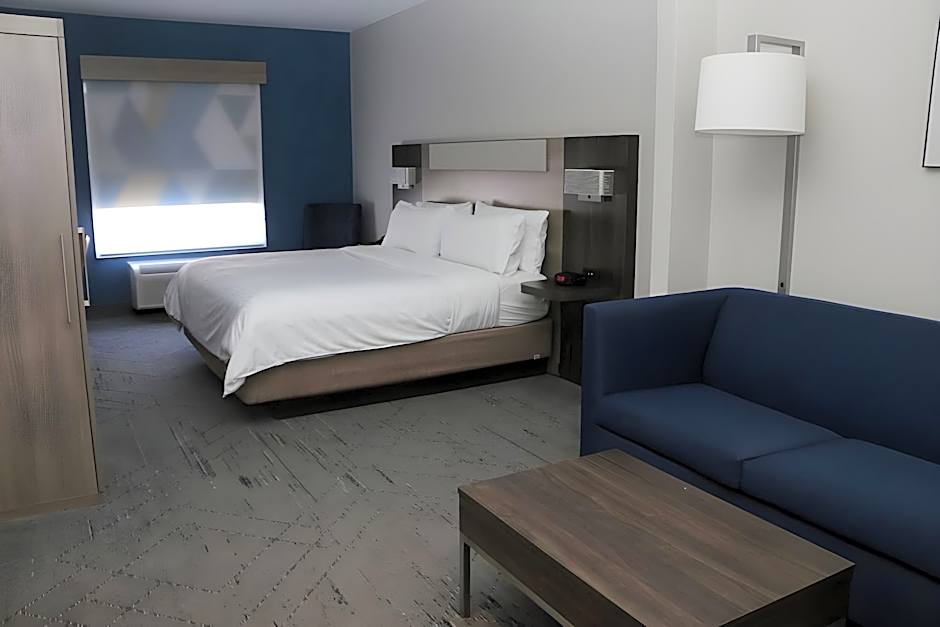 Holiday Inn Express Hotel & Suites Albemarle By IHG