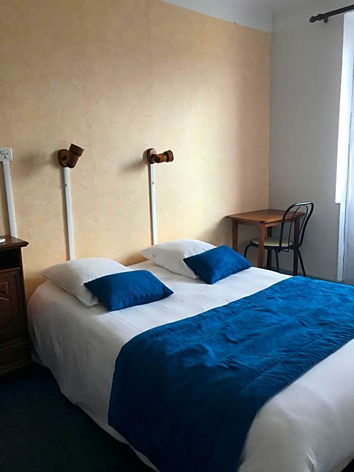 Au Royal Hotel