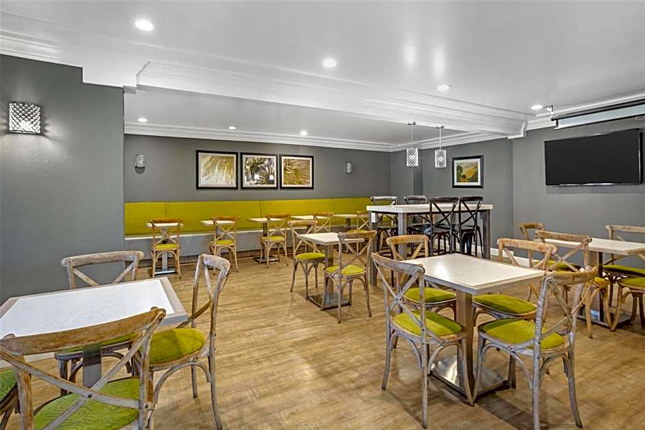 Best Western Plus Inn Dixon