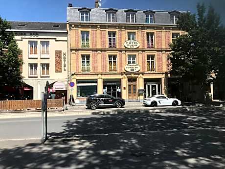 Hotel Couleurs Sud Ascenseur Gare Charleville-Mézières