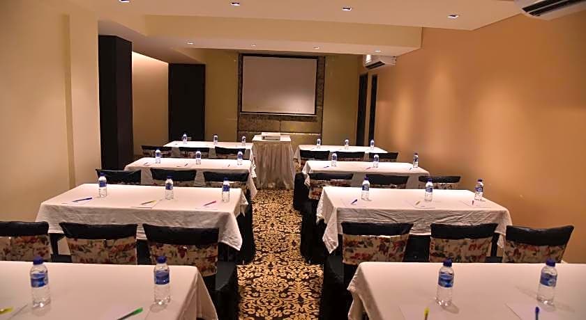 The Paradise by Tunga