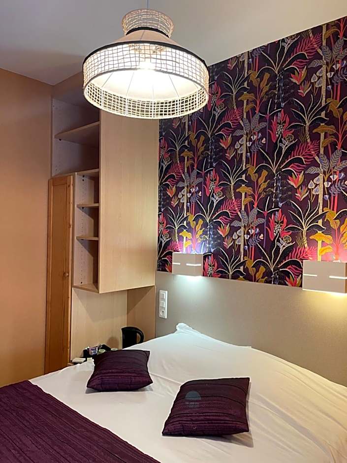 Logis Hôtel Restaurant Cazes Arazat