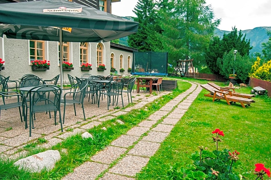 Alpský Hotel