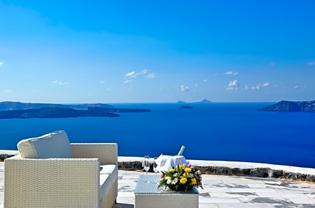 SENIOR WITH OUTDOOR JACUZZI & CALDERA VIEW