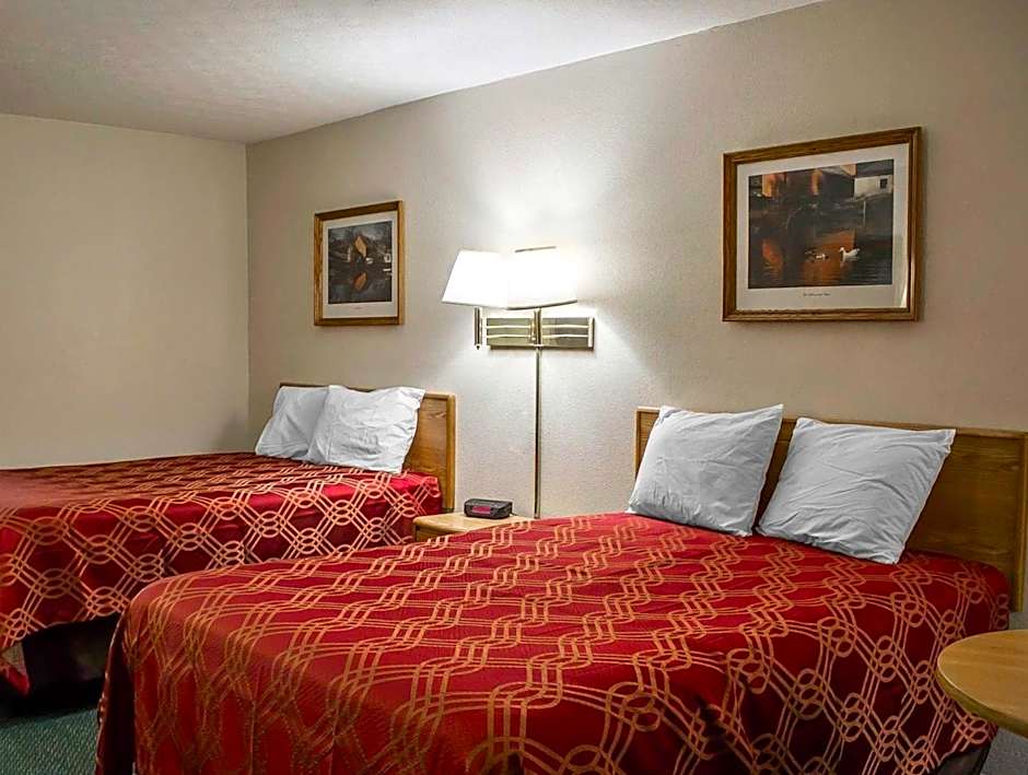 Econo Lodge Worthington