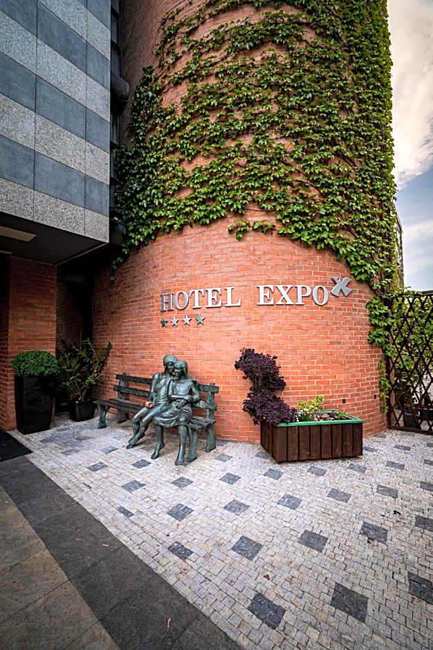 Expo Hotel