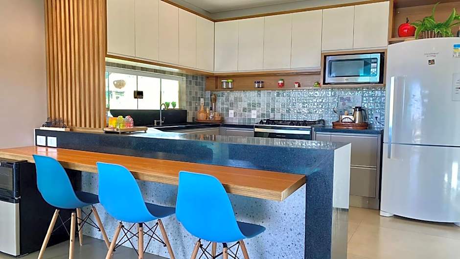 Refúgio Pé na Areia com 4 quartos em Ilhéus - Condomínio Perfeito para Família!