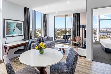 Meriton Suites Mascot Central