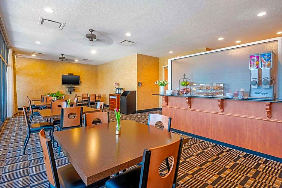 Clarion Inn Ormond Beach at Destination Daytona