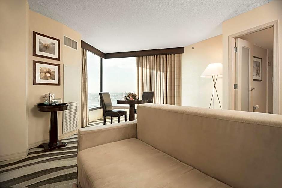 Fort Pontchartrain Detroit, a Wyndham Hotel
