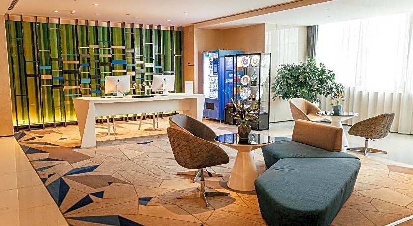 Holiday Inn Express Yingkou Onelong Plaza By IHG