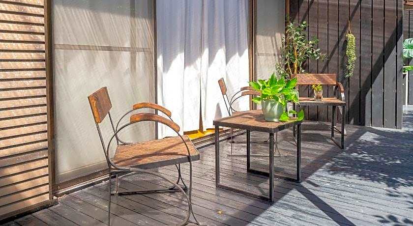 Assi House
