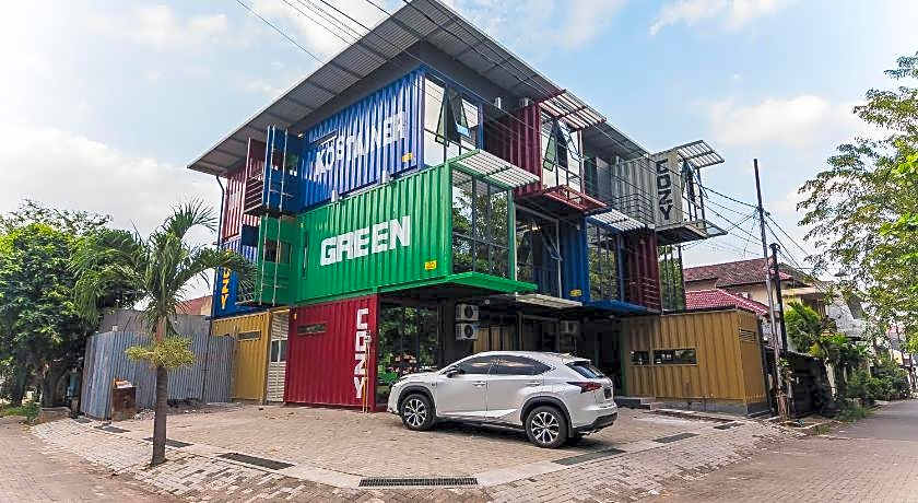 RedDoorz near Taman Rejomulyo