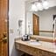 Econo Lodge Cedar Rapids South