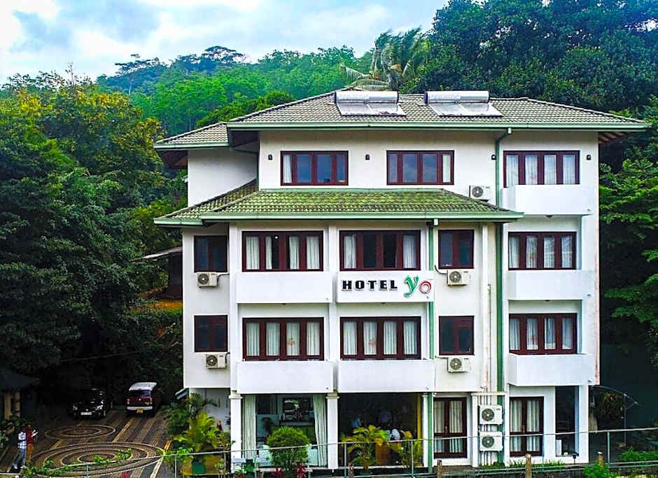 Hotel Yo