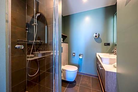 Deluxe Queen Room Upper Floor