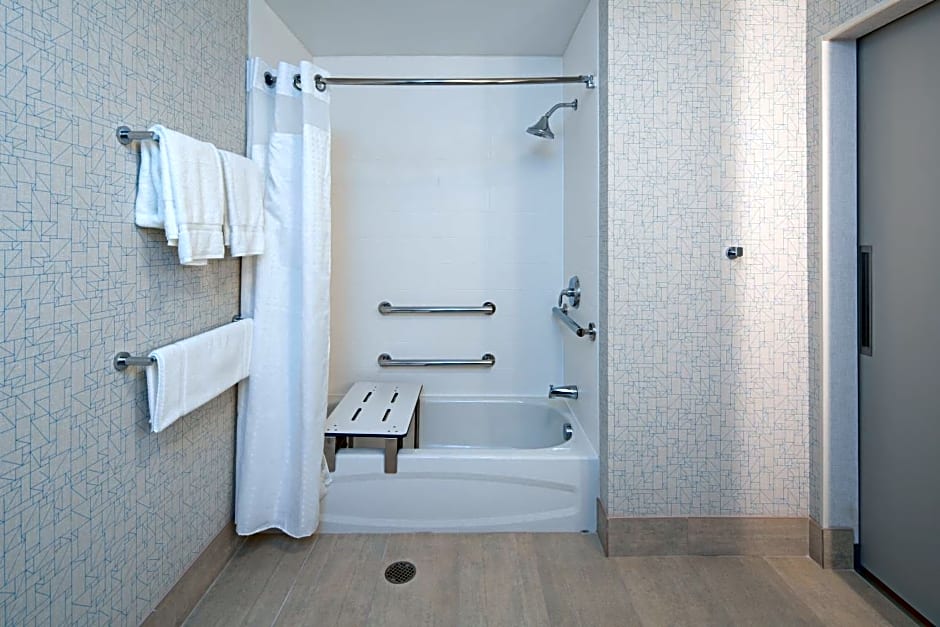 Holiday Inn Express and Suites Murrieta By IHG