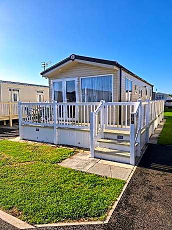 Chapel Palm Holidays - Golden Palm Resort