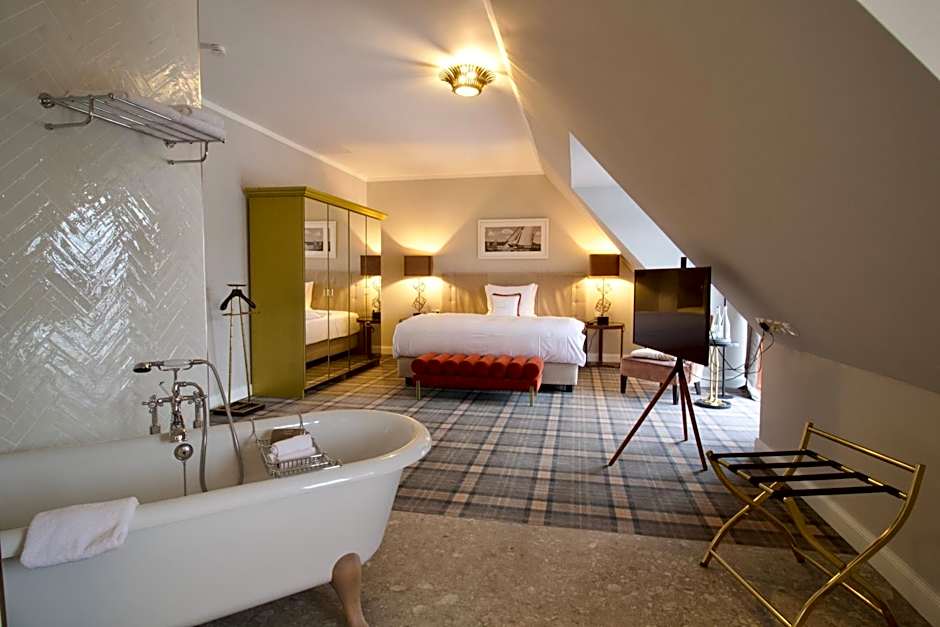 THERESET Schloss Groß Plasten