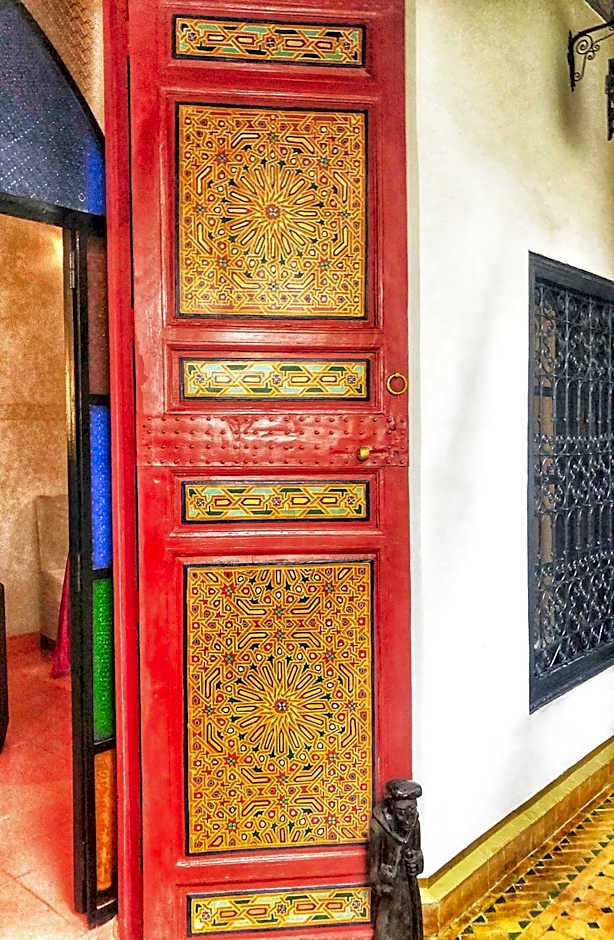 Riad ABBASSIA Marrakech Premiere - Authentic Medina Experience