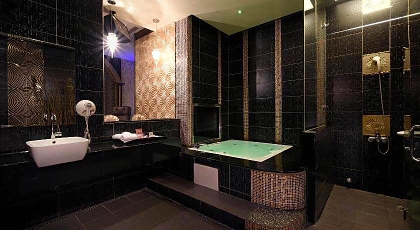 Sun Garden Ming Cheng Motel