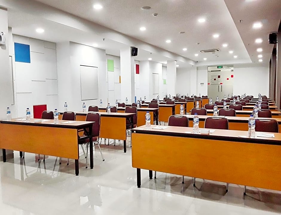 Amaris Hotel Nagoya Hill - Batam