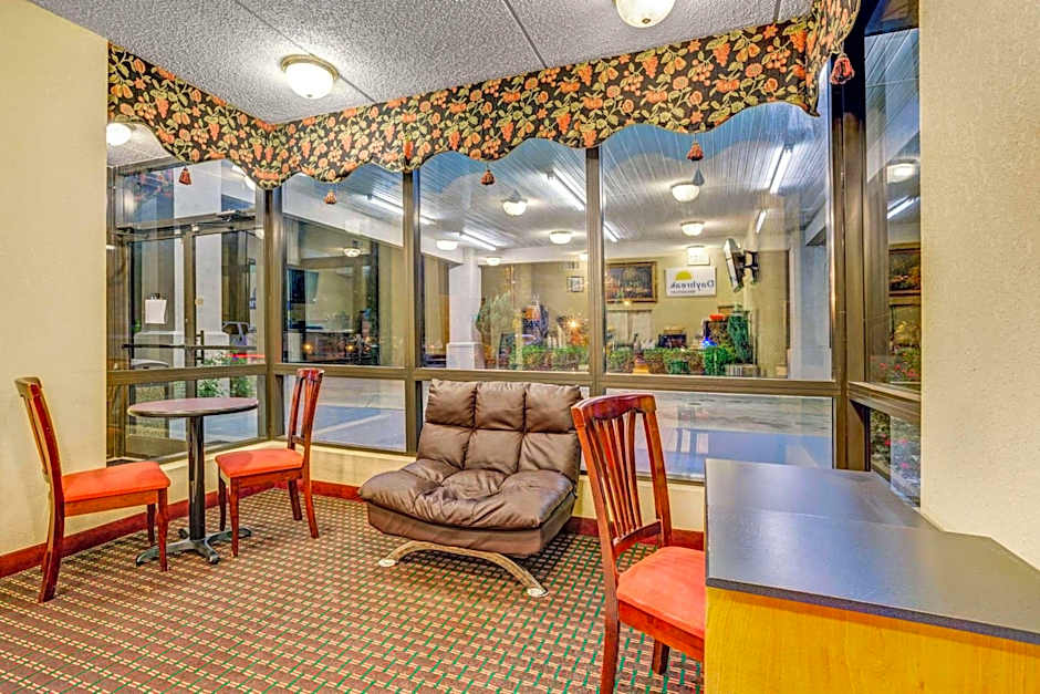 Days Inn by Wyndham Hernando