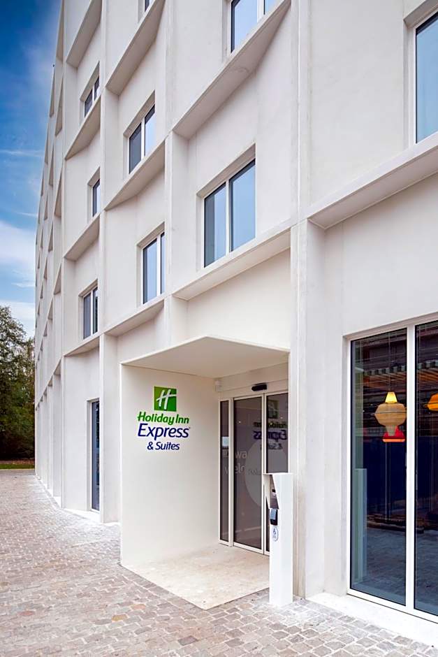 Holiday Inn Express & Suites Gent By IHG