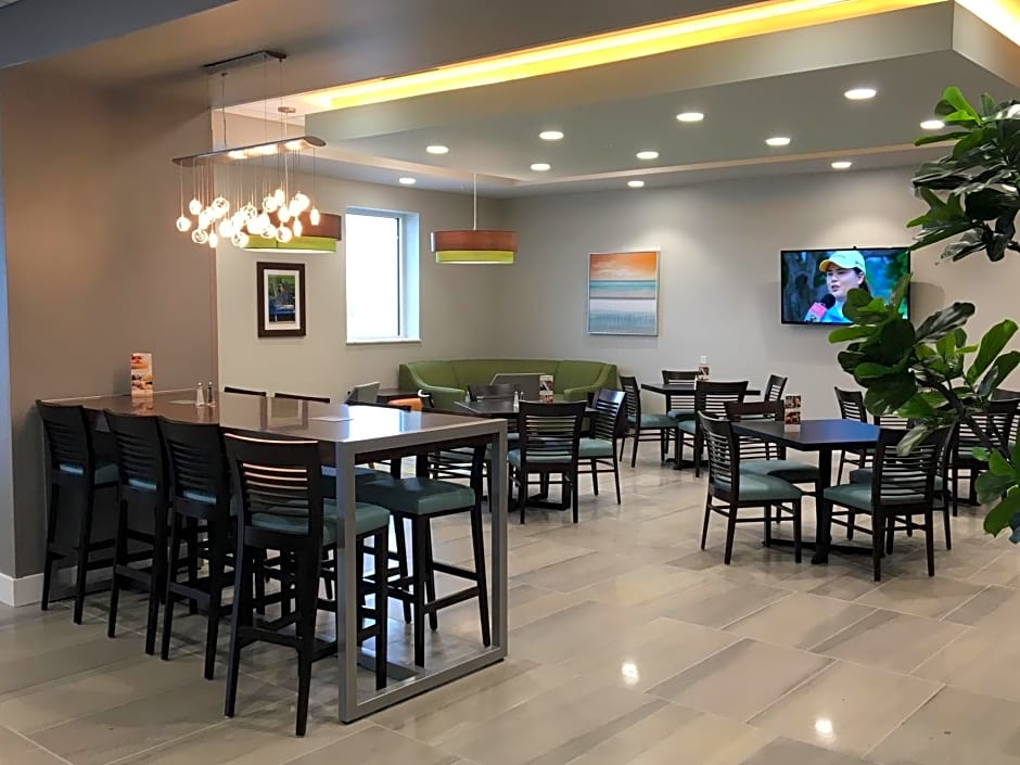Holiday Inn Hotel & Suites Daytona Beach On The Ocean by IHG