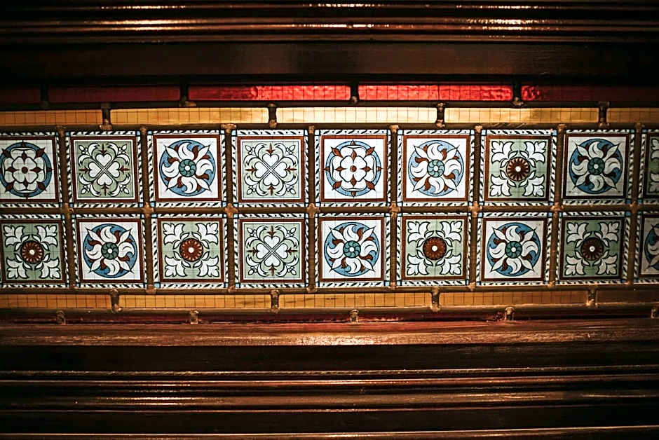 Royal Valentia Hotel