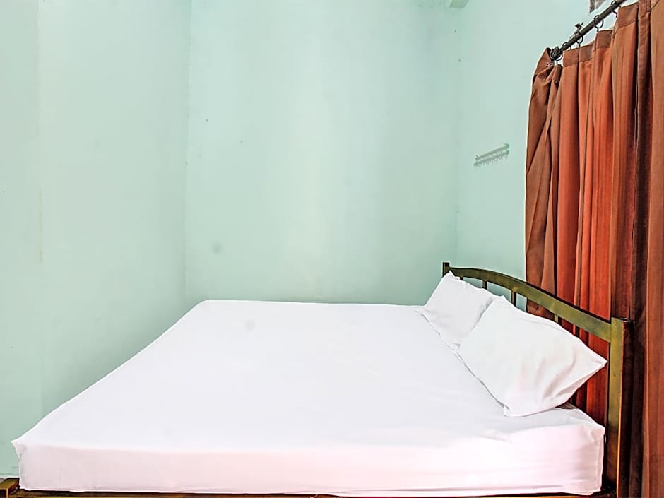 Hotel O Homestay Bang HajiNearLapangan Penujak ( Inen Gonggang)